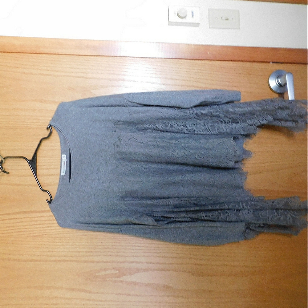 Long sleeve sweater top